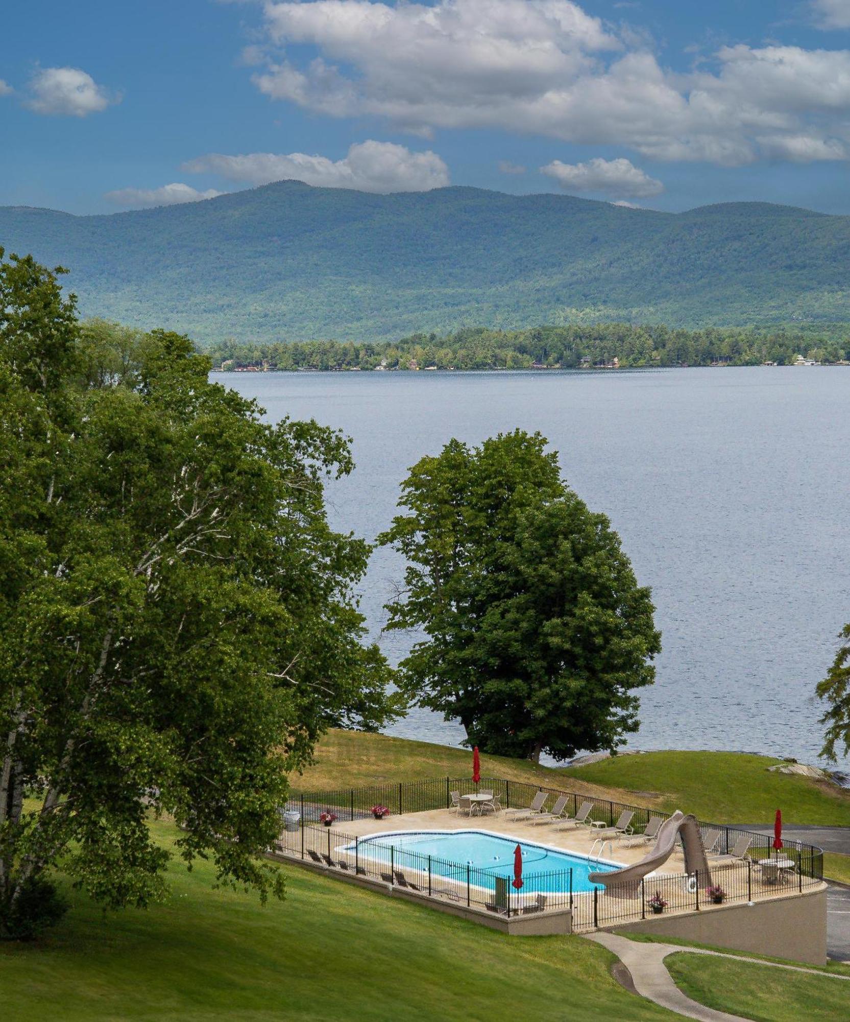 The Inn At Erlowest Lake George Buitenkant foto