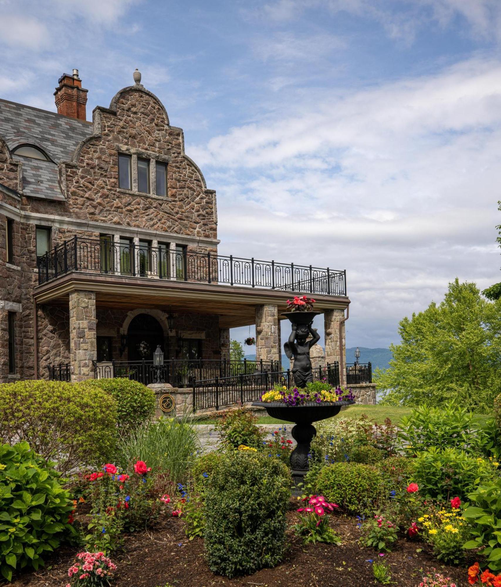 The Inn At Erlowest Lake George Buitenkant foto